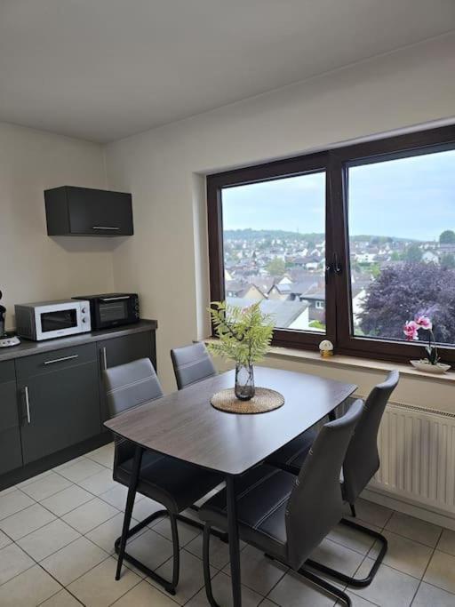Gemuetliche Ferienwohnung Mülheim-Kärlich Eksteriør billede